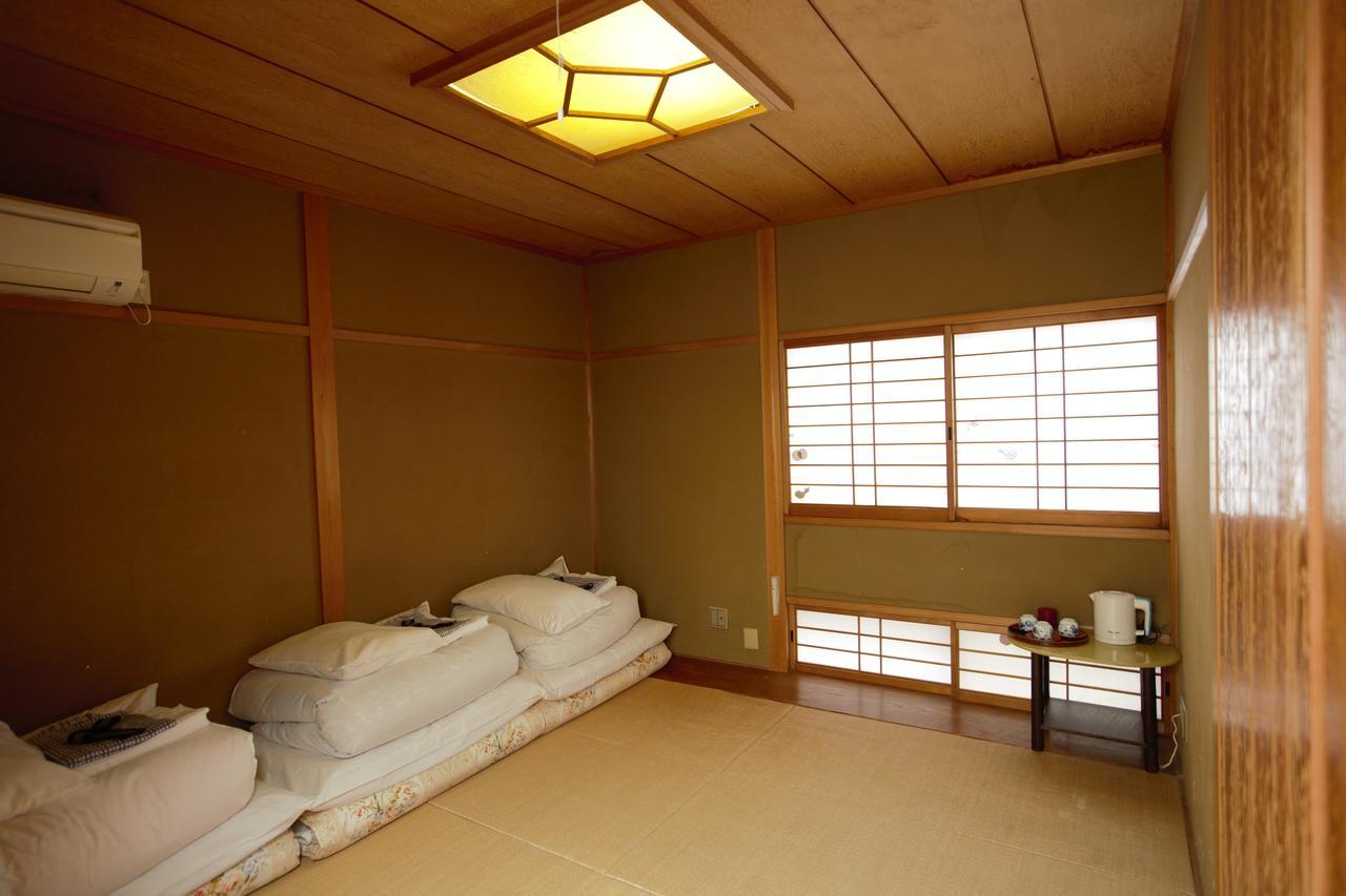 Waraku House Hostel Kyoto Exterior photo