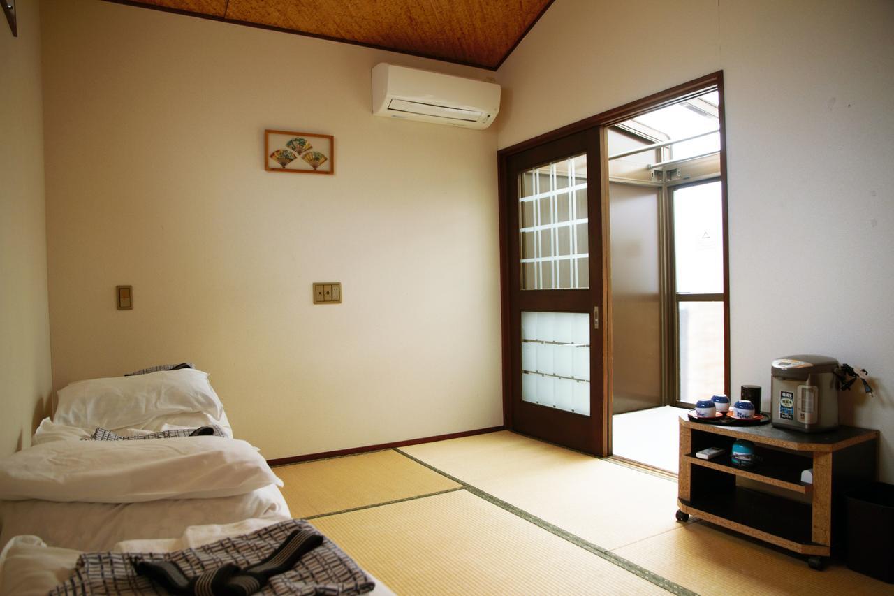 Waraku House Hostel Kyoto Exterior photo